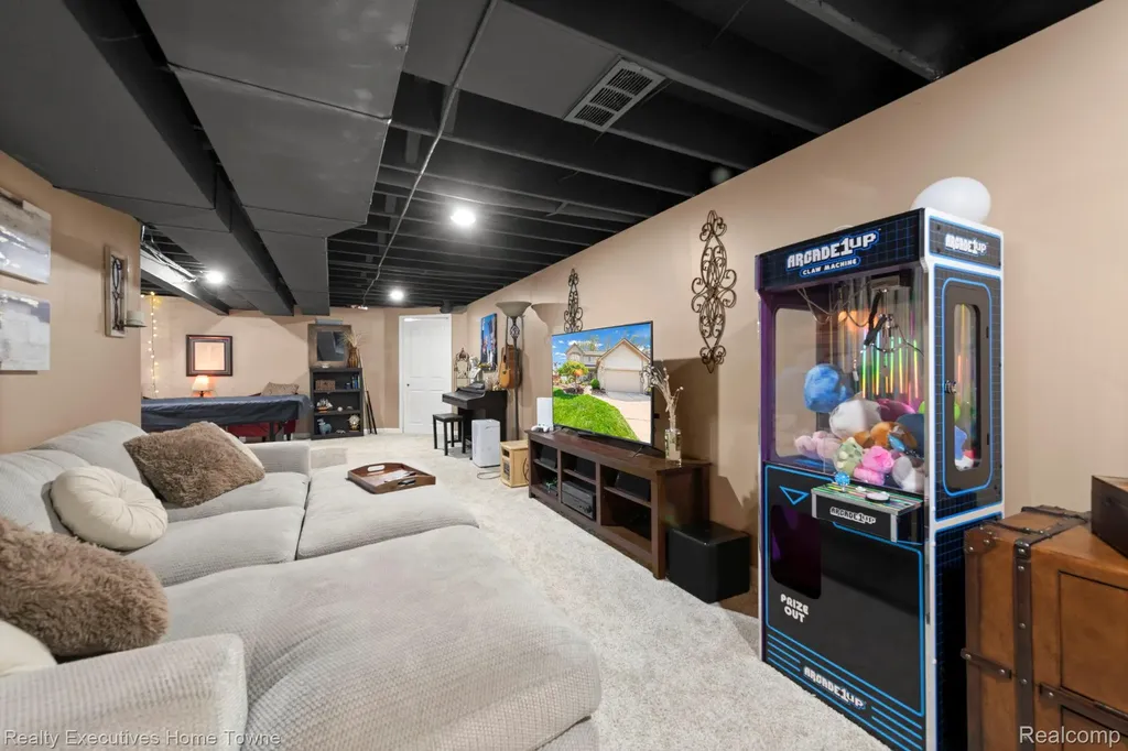 30786 Bramble Court Chesterfield Township MI 48051