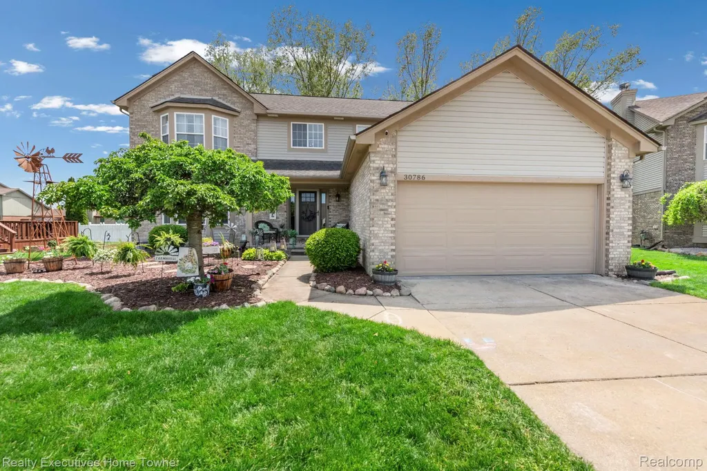 30786 Bramble Court Chesterfield Township MI 48051