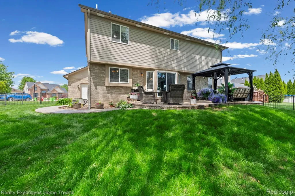 30786 Bramble Court Chesterfield Township MI 48051
