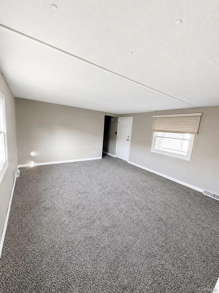 107 Foxpointe Court Swartz Creek City MI 48473
