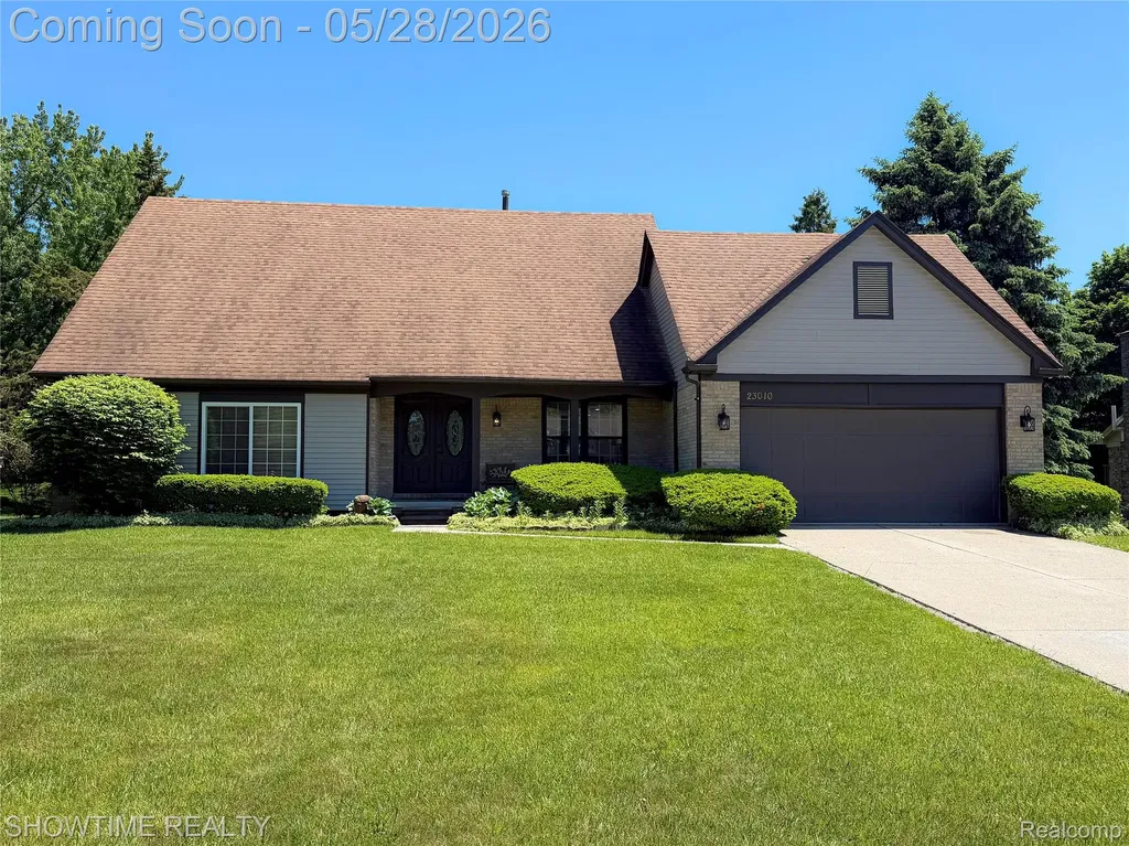 23010 Willowbrook Drive Farmington Hills City MI 48335