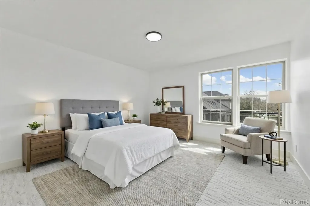 4392 Gateway Circle West Bloomfield Charter Township MI 48322