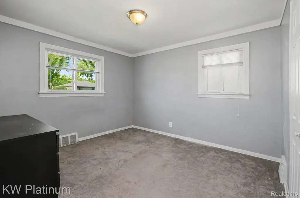 23647 Beverly Street St. Clair Shores City MI 48082
