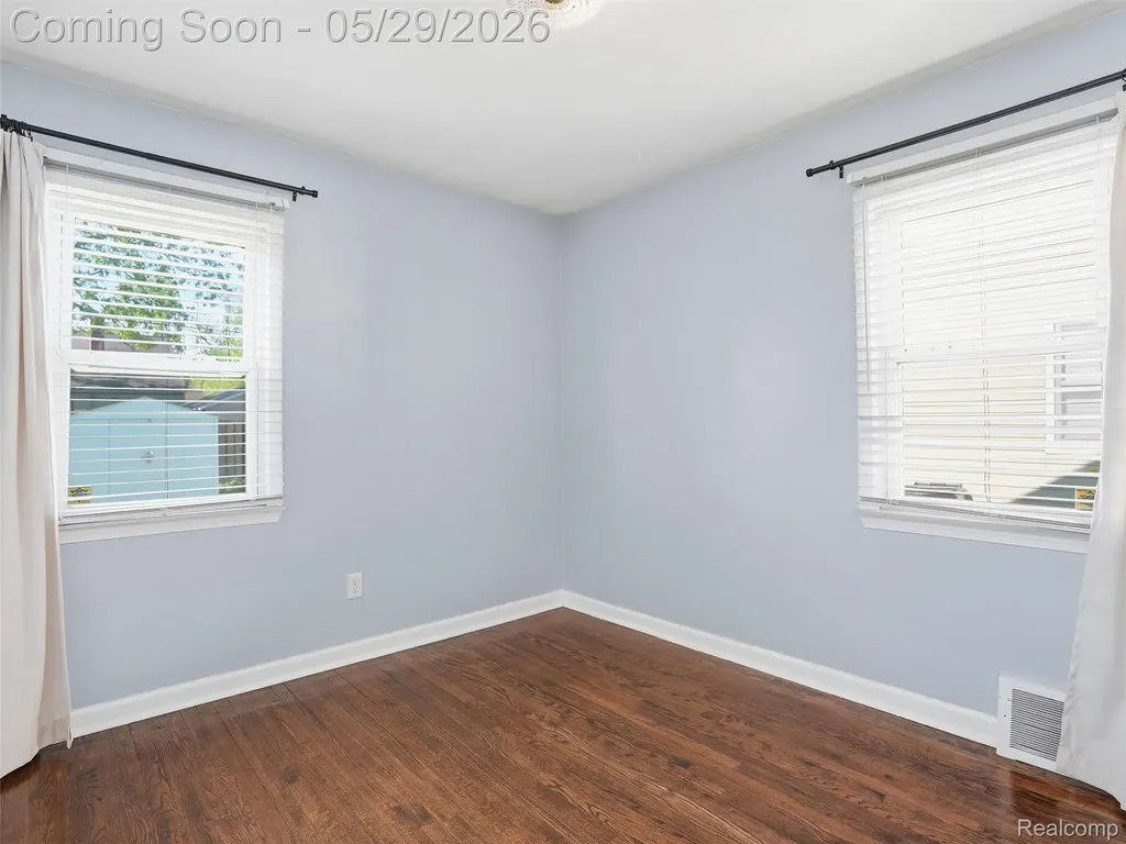 2218 Sprague Avenue Royal Oak City MI 48067