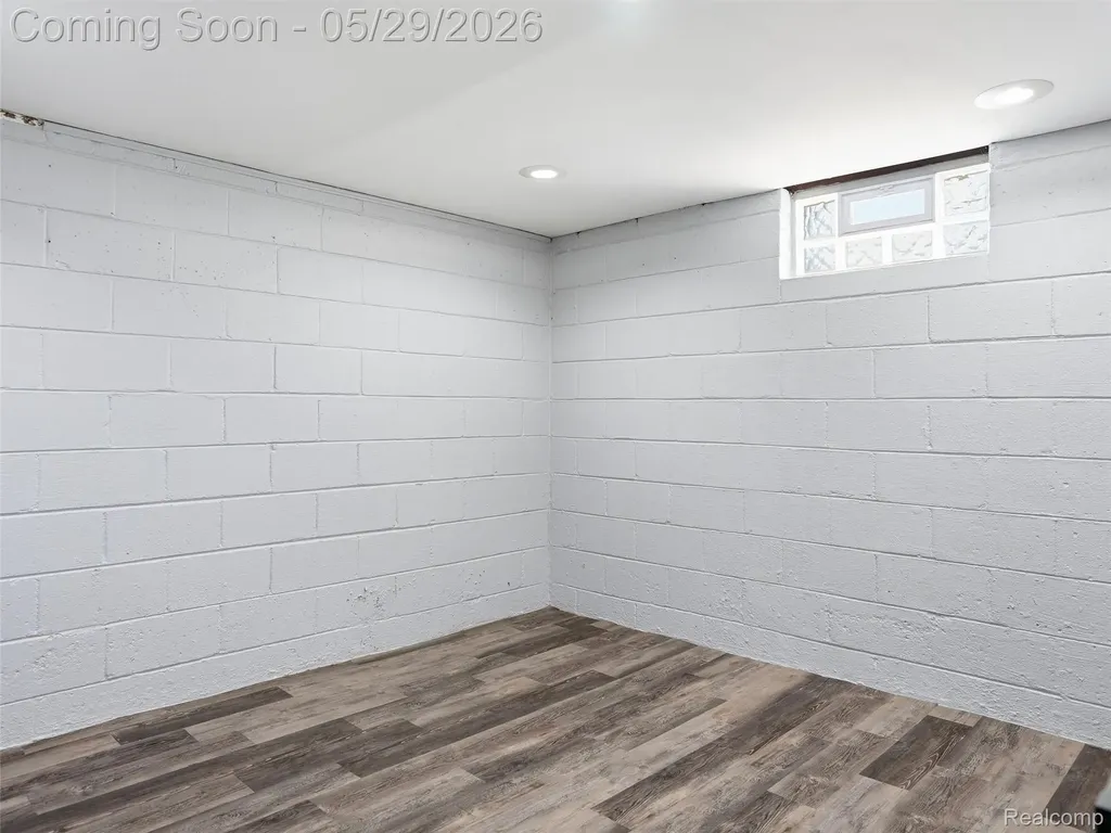 2218 Sprague Avenue Royal Oak City MI 48067