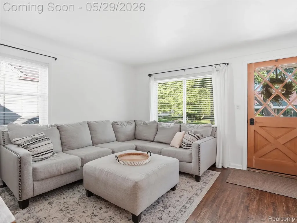 2218 Sprague Avenue Royal Oak City MI 48067