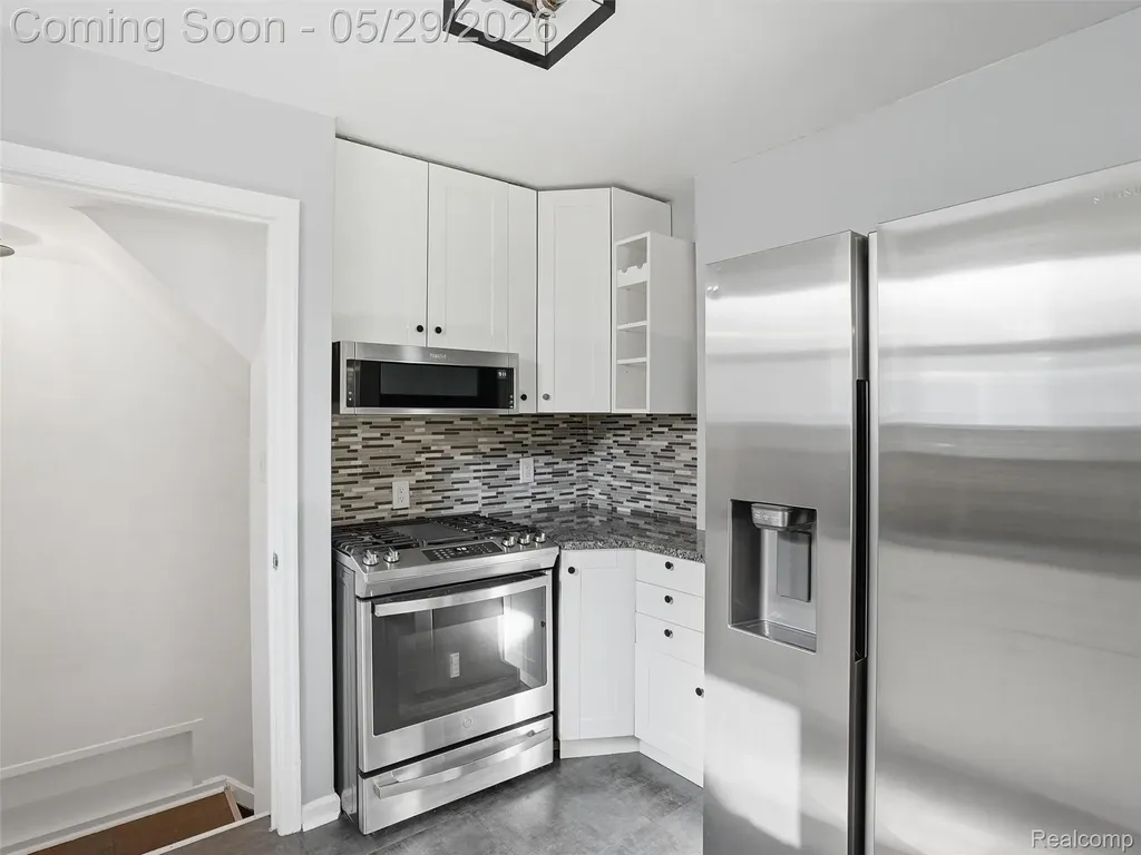 2218 Sprague Avenue Royal Oak City MI 48067