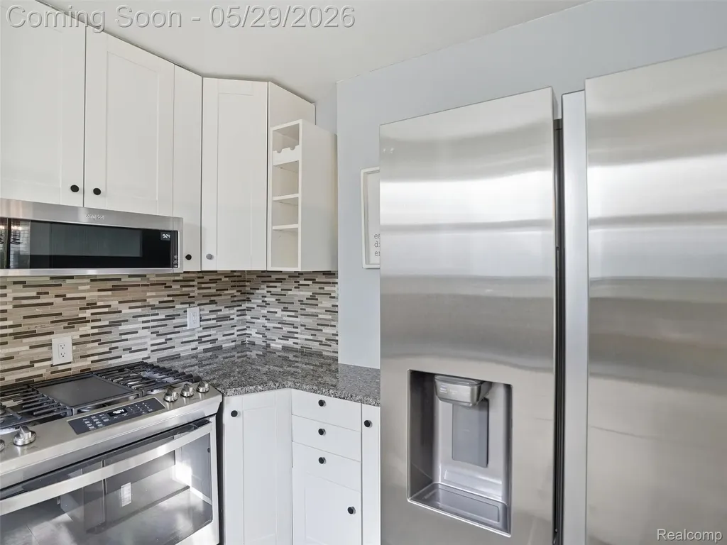 2218 Sprague Avenue Royal Oak City MI 48067