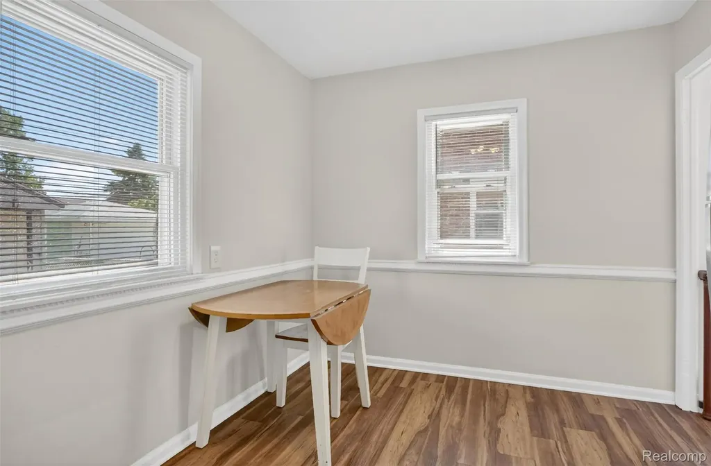 9709 Park Avenue Allen Park City MI 48101