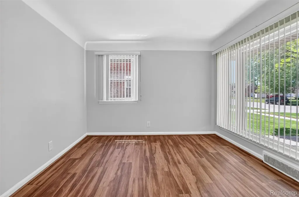 9709 Park Avenue Allen Park City MI 48101