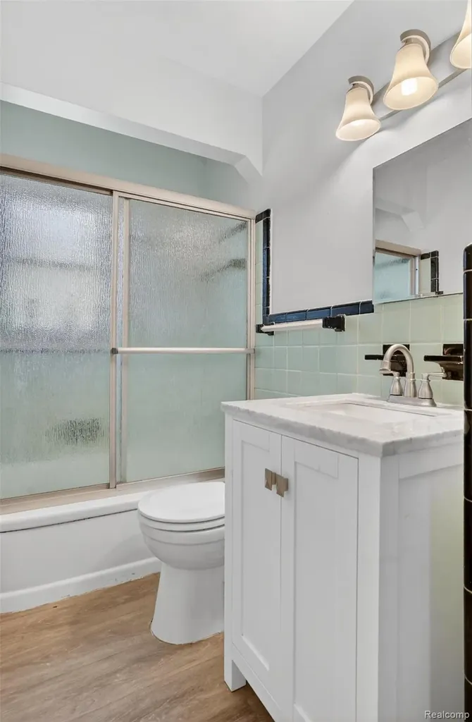 9709 Park Avenue Allen Park City MI 48101