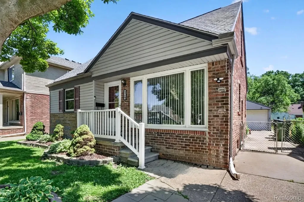 9709 Park Avenue Allen Park City MI 48101