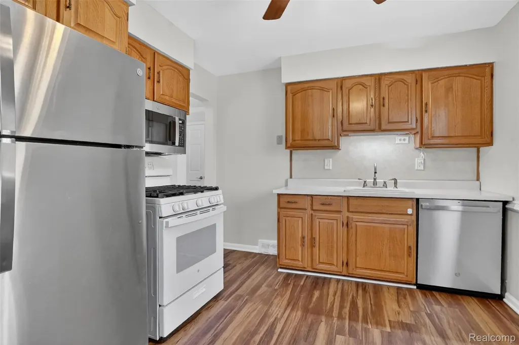 9709 Park Avenue Allen Park City MI 48101