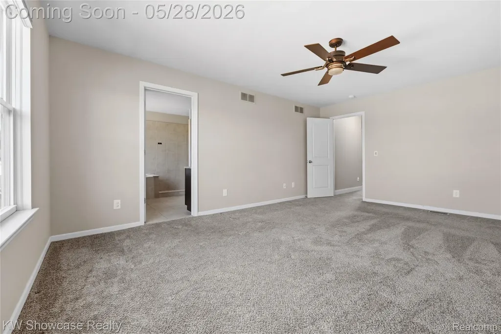 24871 Valleywood Drive Lyon Charter Township MI 48178