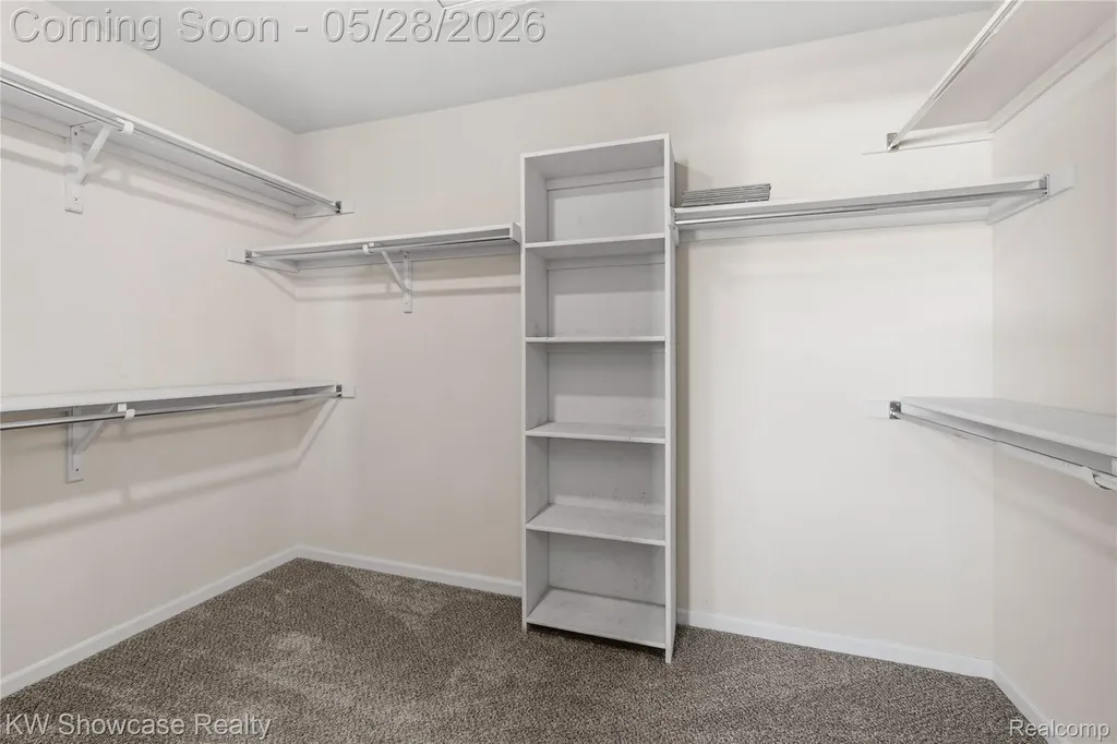 24871 Valleywood Drive Lyon Charter Township MI 48178