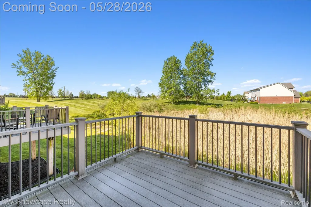 24871 Valleywood Drive Lyon Charter Township MI 48178