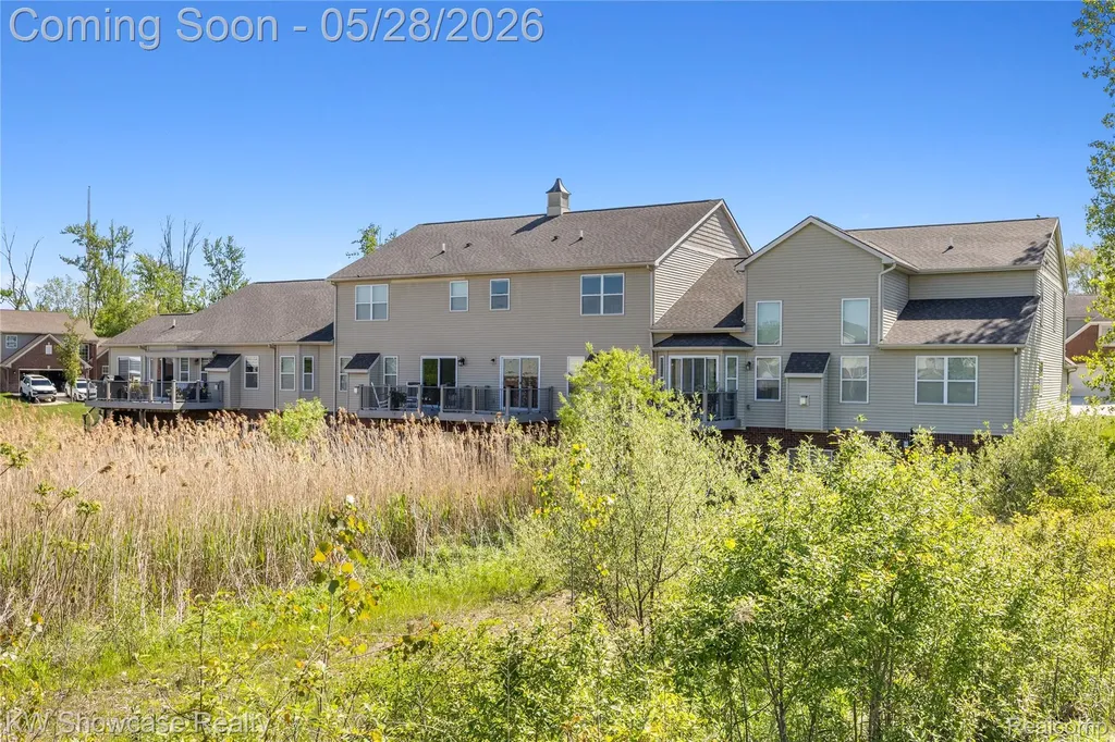 24871 Valleywood Drive Lyon Charter Township MI 48178