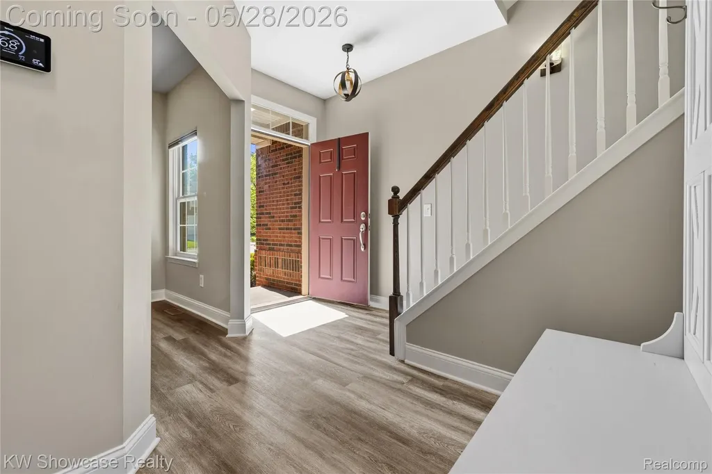 24871 Valleywood Drive Lyon Charter Township MI 48178