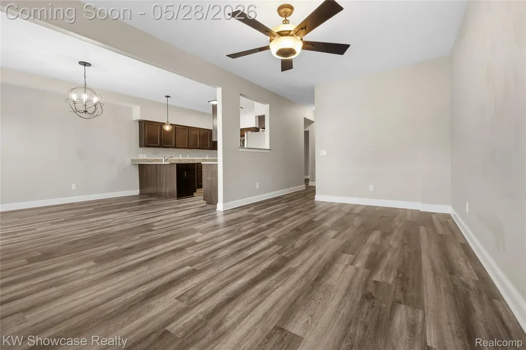 24871 Valleywood Drive Lyon Charter Township MI 48178