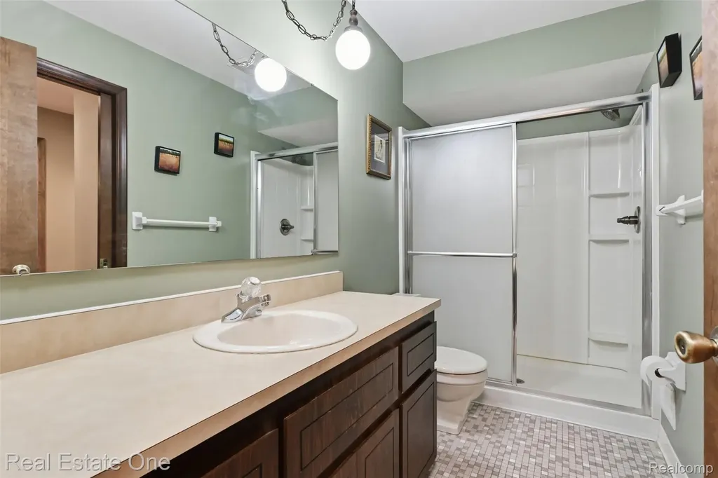 6920 Pontiac Trail West Bloomfield Charter Township MI 48323