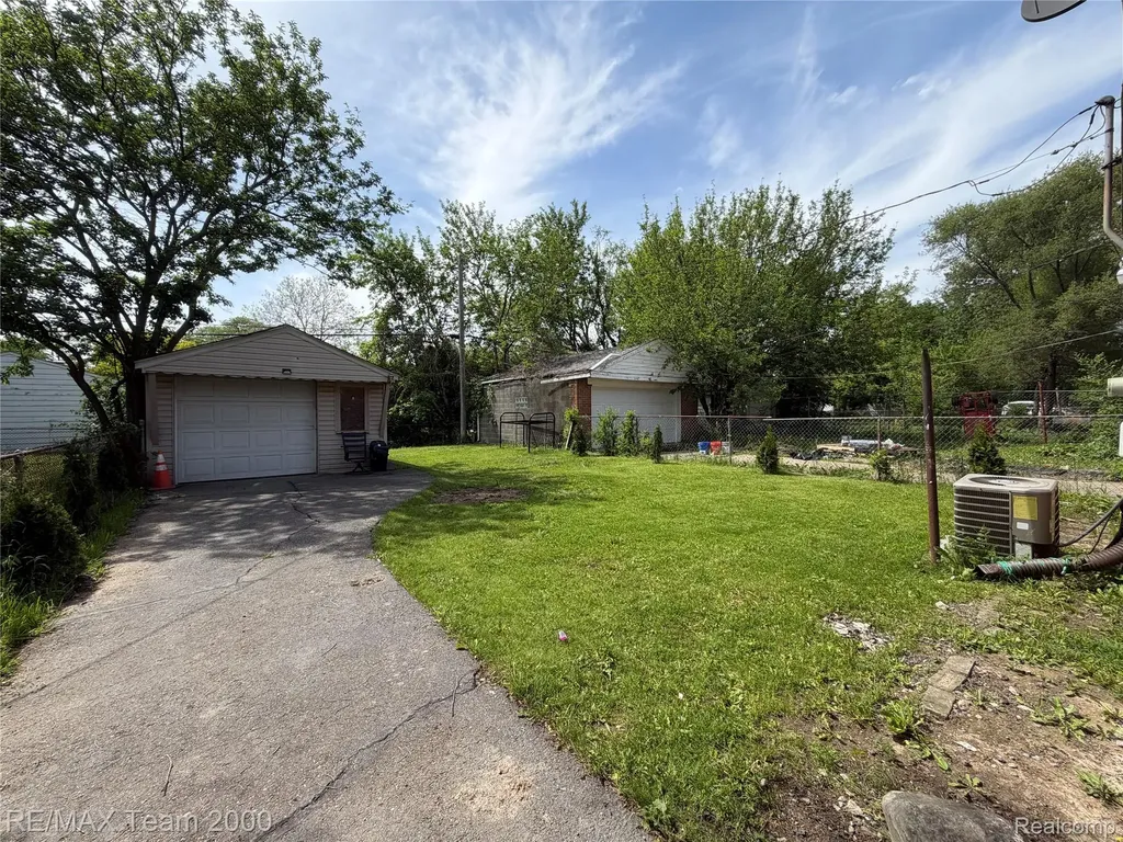 7313 Stout Street Detroit City MI 48228
