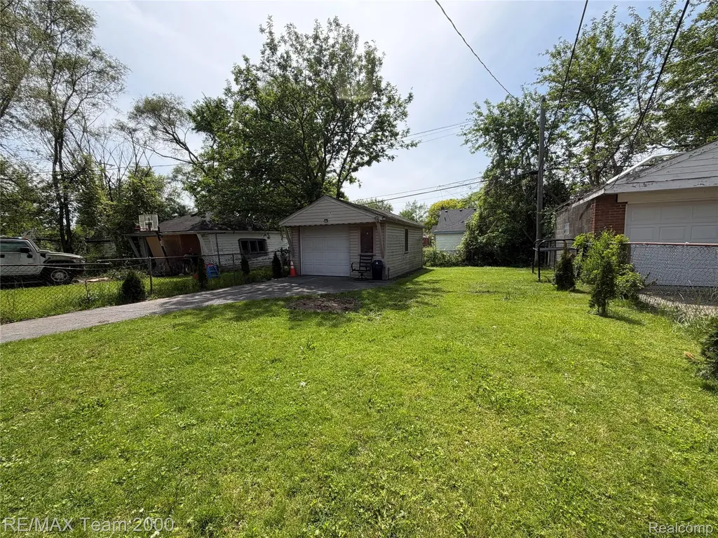 7313 Stout Street Detroit City MI 48228