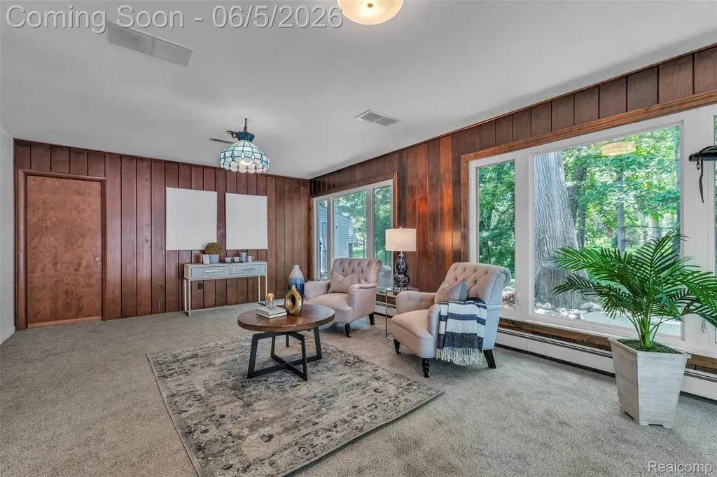47435 N Shore Drive Van Buren Charter Township MI 48111