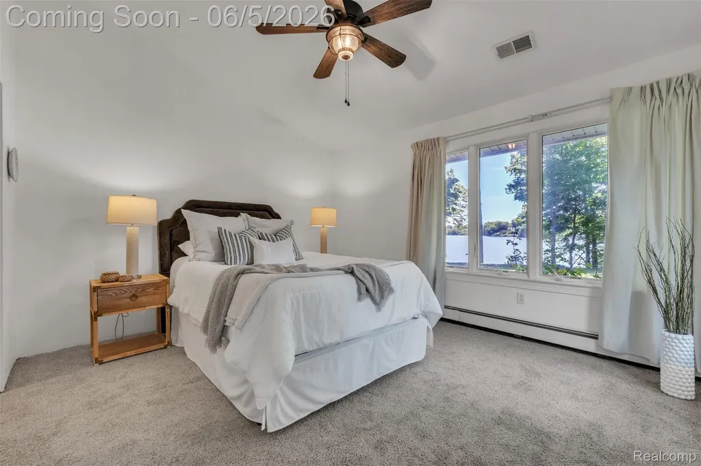 47435 N Shore Drive Van Buren Charter Township MI 48111
