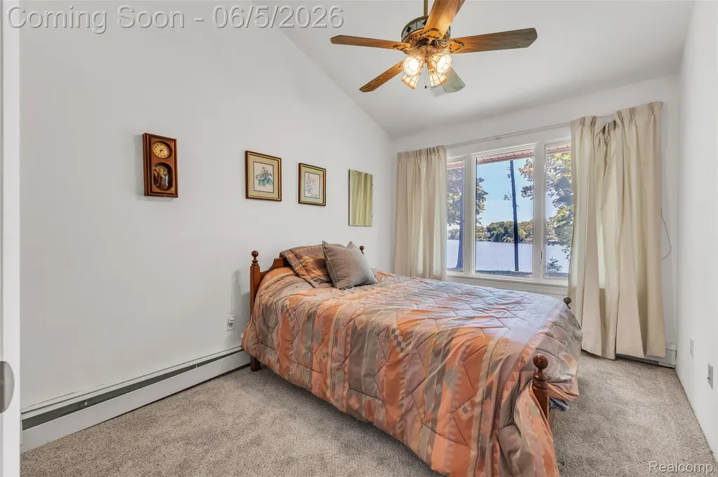 47435 N Shore Drive Van Buren Charter Township MI 48111