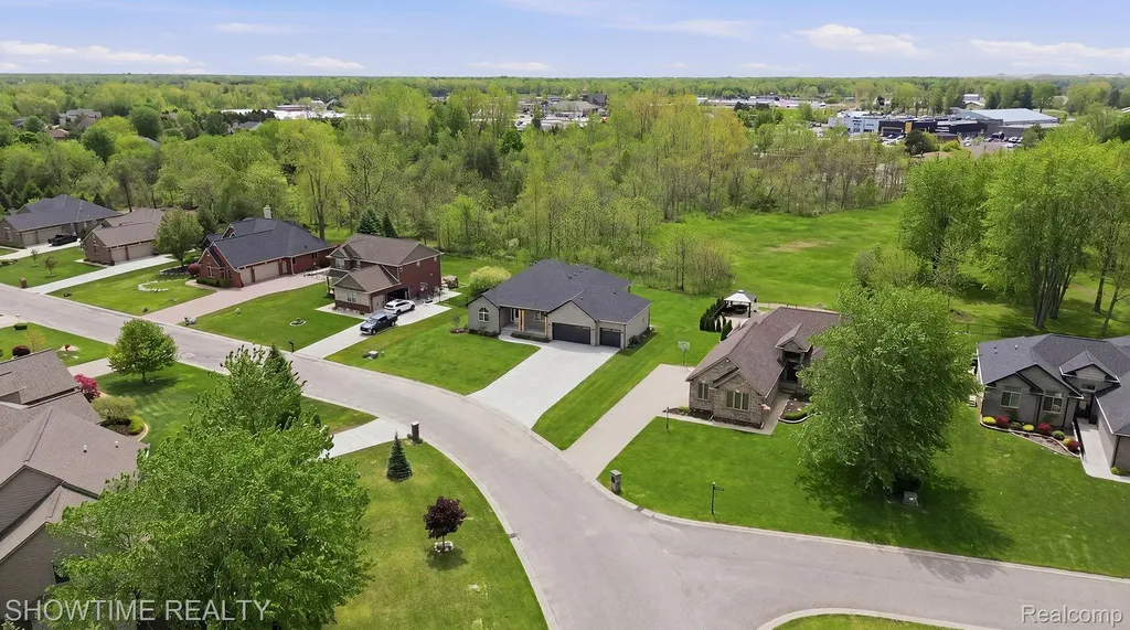 68125 Lake Angela Drive Richmond City MI 48062