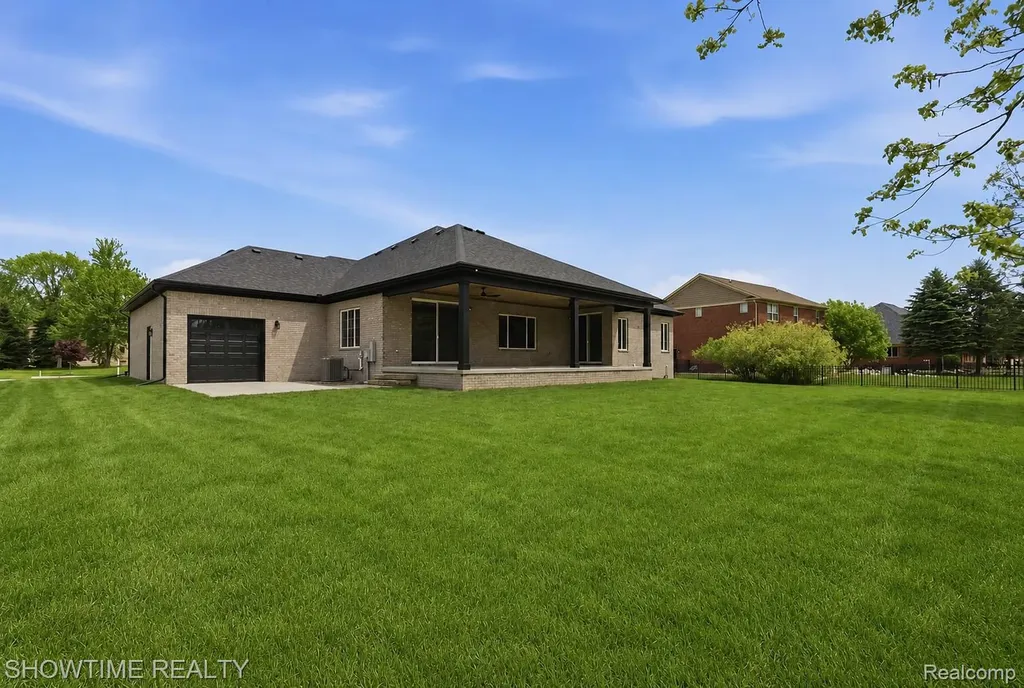 68125 Lake Angela Drive Richmond City MI 48062