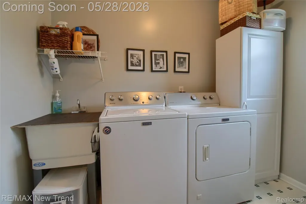 1029 Shetland Drive South Lyon City MI 48178