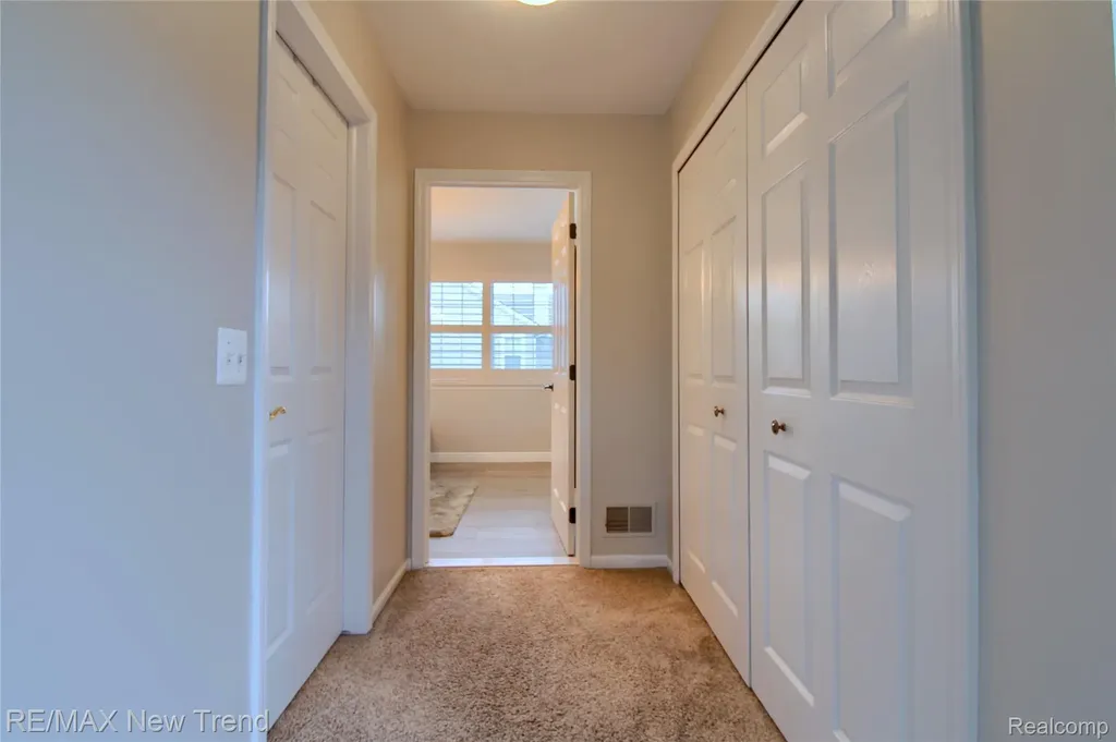 1029 Shetland Drive South Lyon City MI 48178