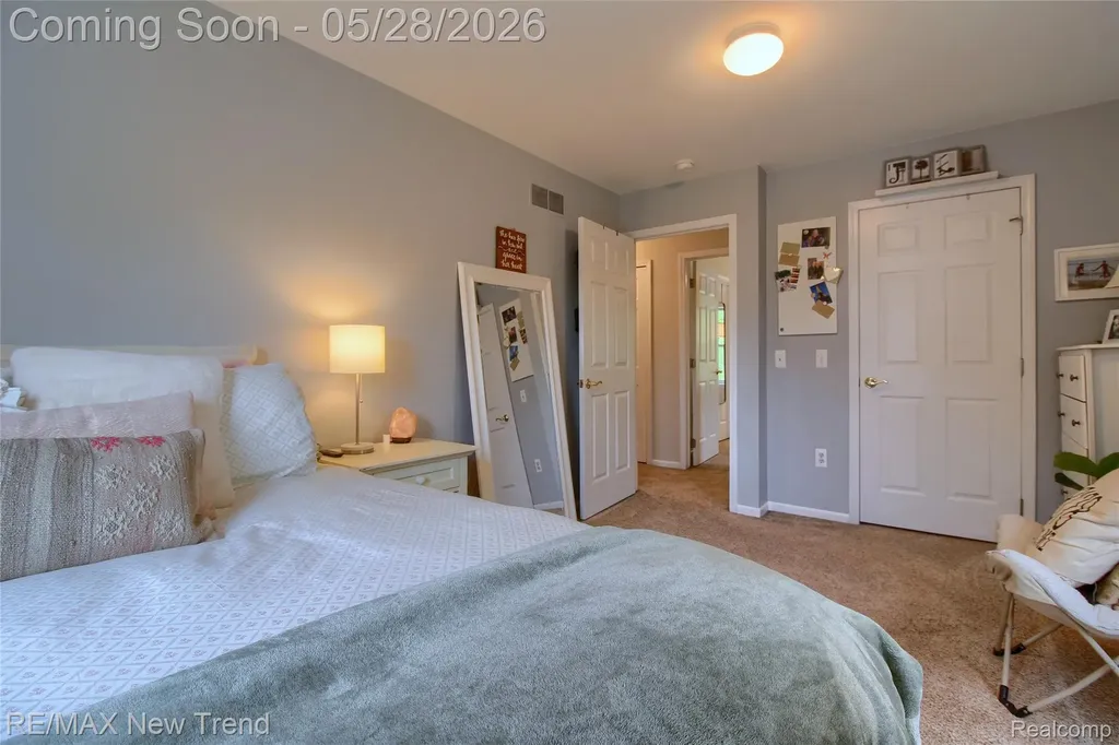1029 Shetland Drive South Lyon City MI 48178