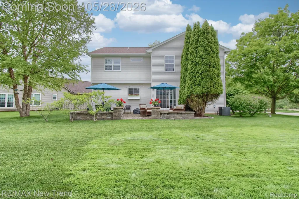 1029 Shetland Drive South Lyon City MI 48178