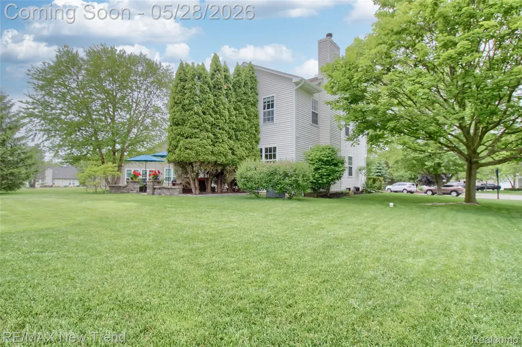 1029 Shetland Drive South Lyon City MI 48178