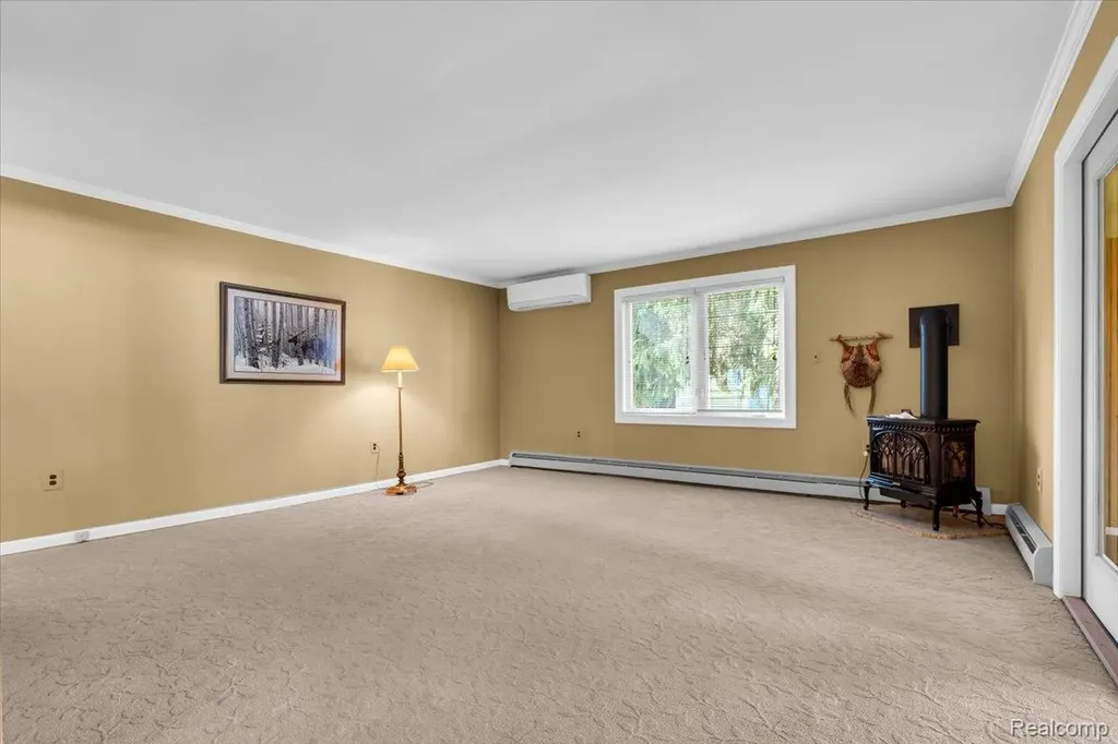778 Troywood Drive Troy City MI 48083