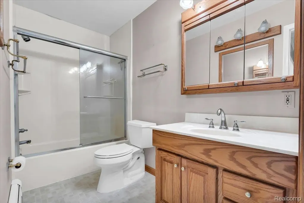 778 Troywood Drive Troy City MI 48083