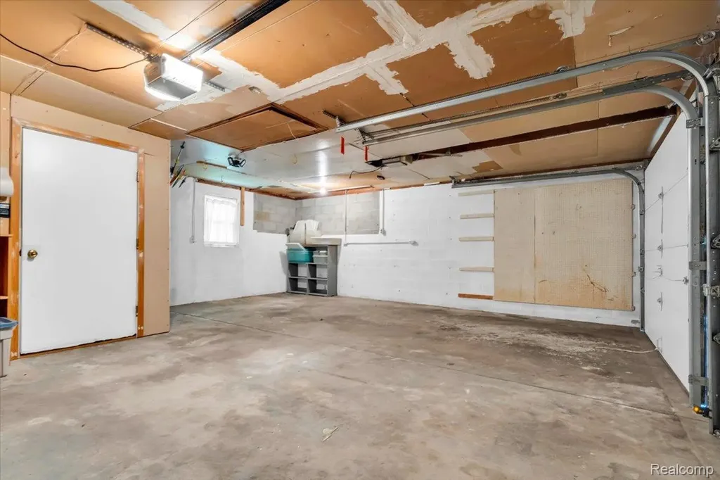 778 Troywood Drive Troy City MI 48083