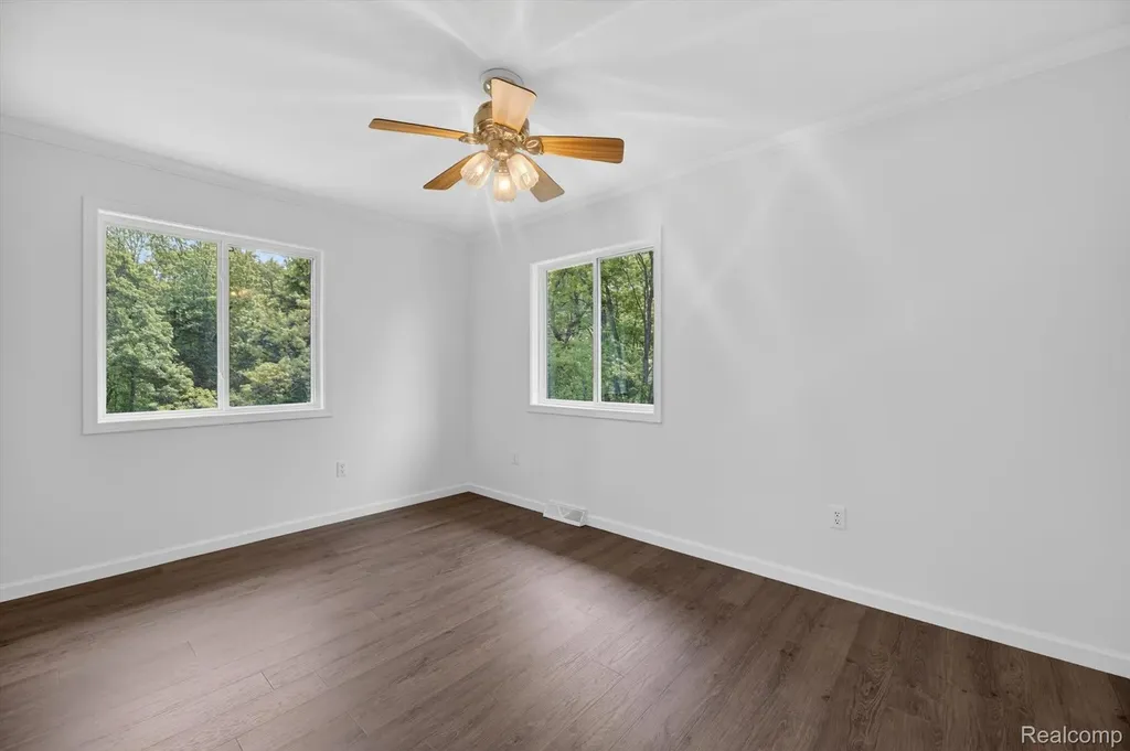 1976 Kathy Drive Hamburg Township MI 48189