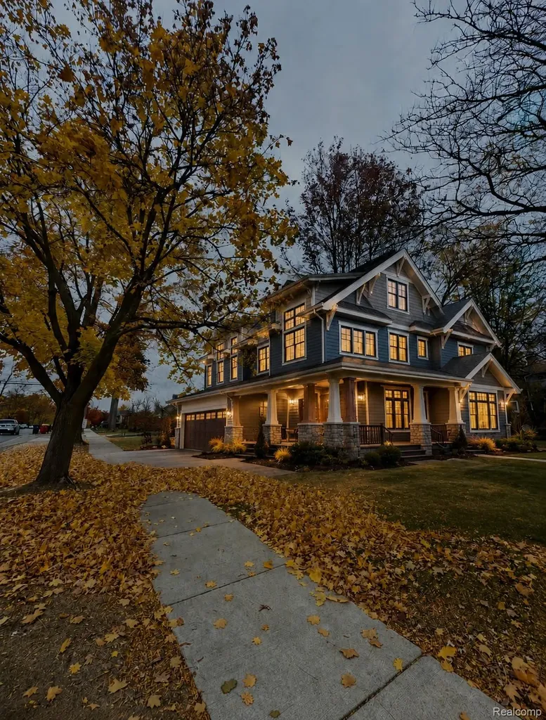 640 W University Drive Rochester City MI 48307