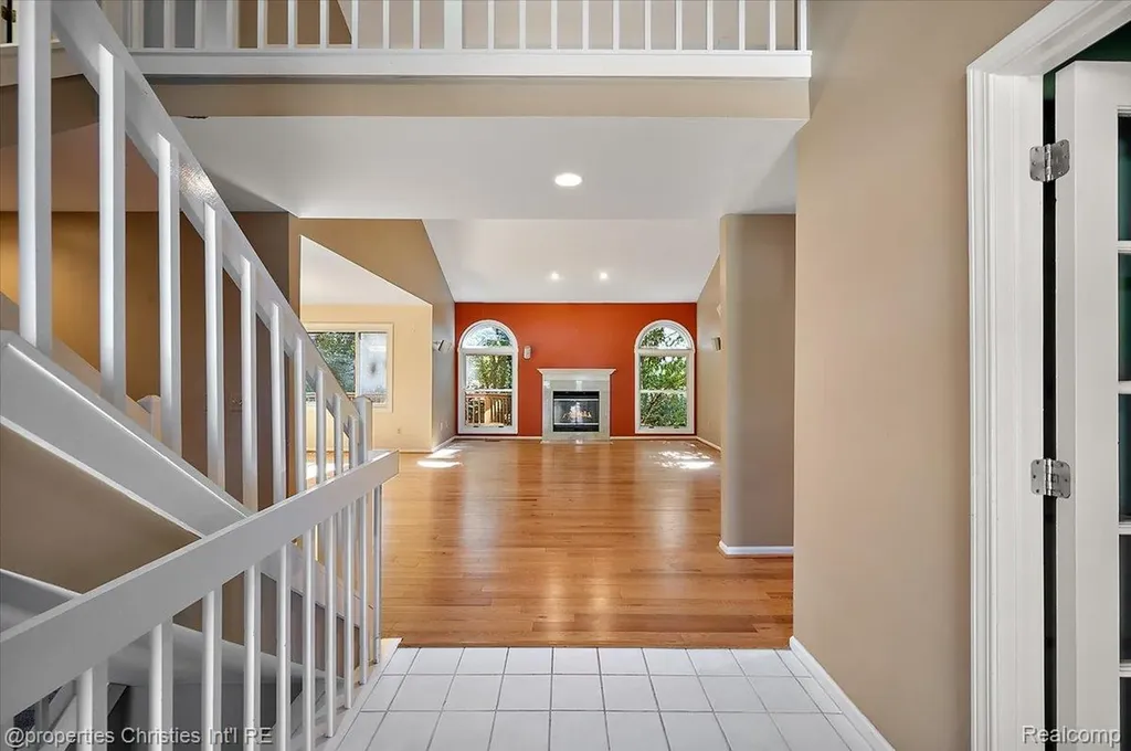 6835 High Ridge Road West Bloomfield Charter Township MI 48324