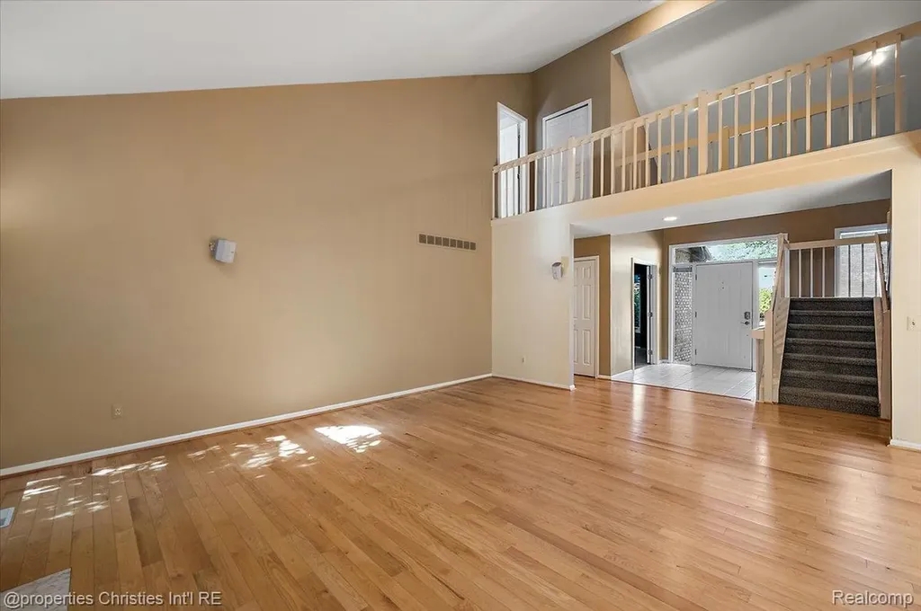 6835 High Ridge Road West Bloomfield Charter Township MI 48324