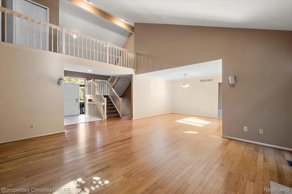 6835 High Ridge Road West Bloomfield Charter Township MI 48324
