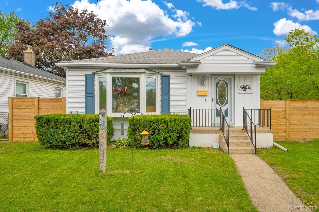2287 Moorhouse Street Ferndale City MI 48220