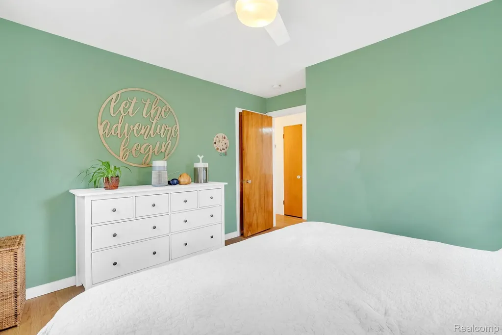 2287 Moorhouse Street Ferndale City MI 48220