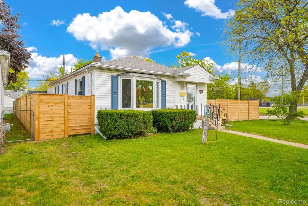 2287 Moorhouse Street Ferndale City MI 48220