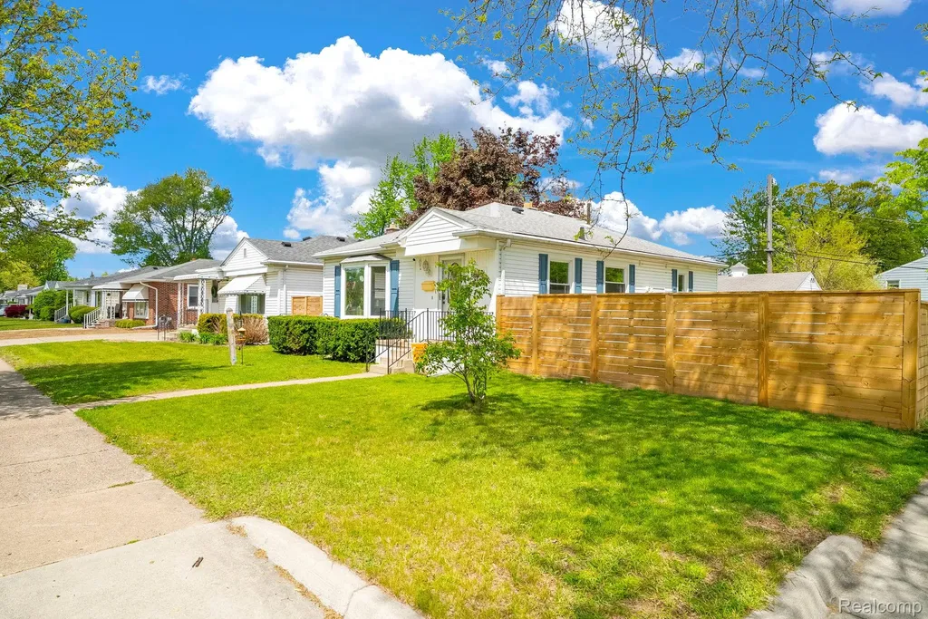 2287 Moorhouse Street Ferndale City MI 48220