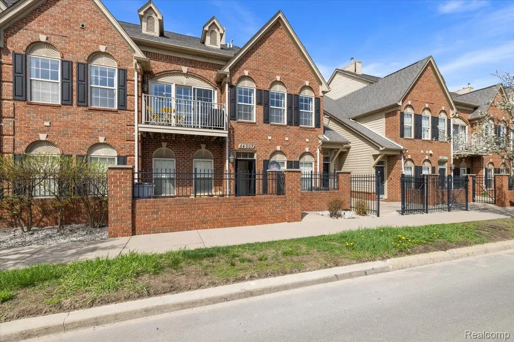24009 Vance Avenue Hazel Park City MI 48030