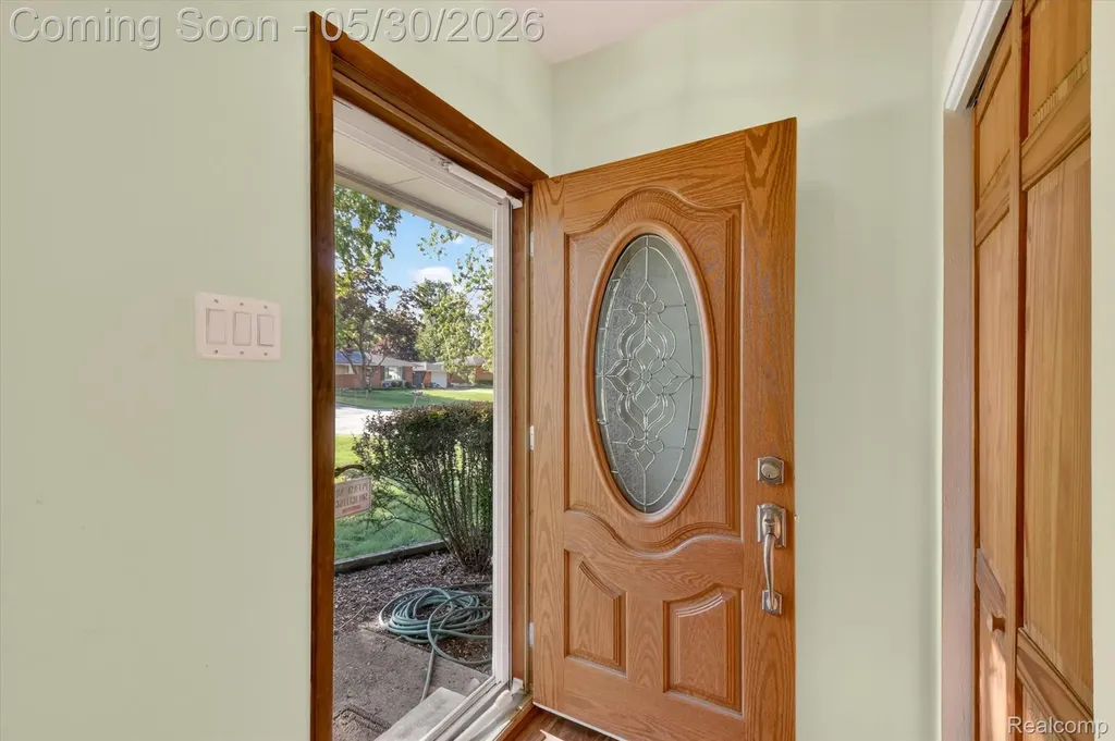 721 Robbinann Drive Waterford Charter Township MI 48328